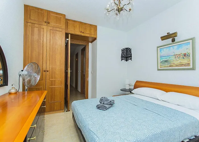 153 Alicante شقة *